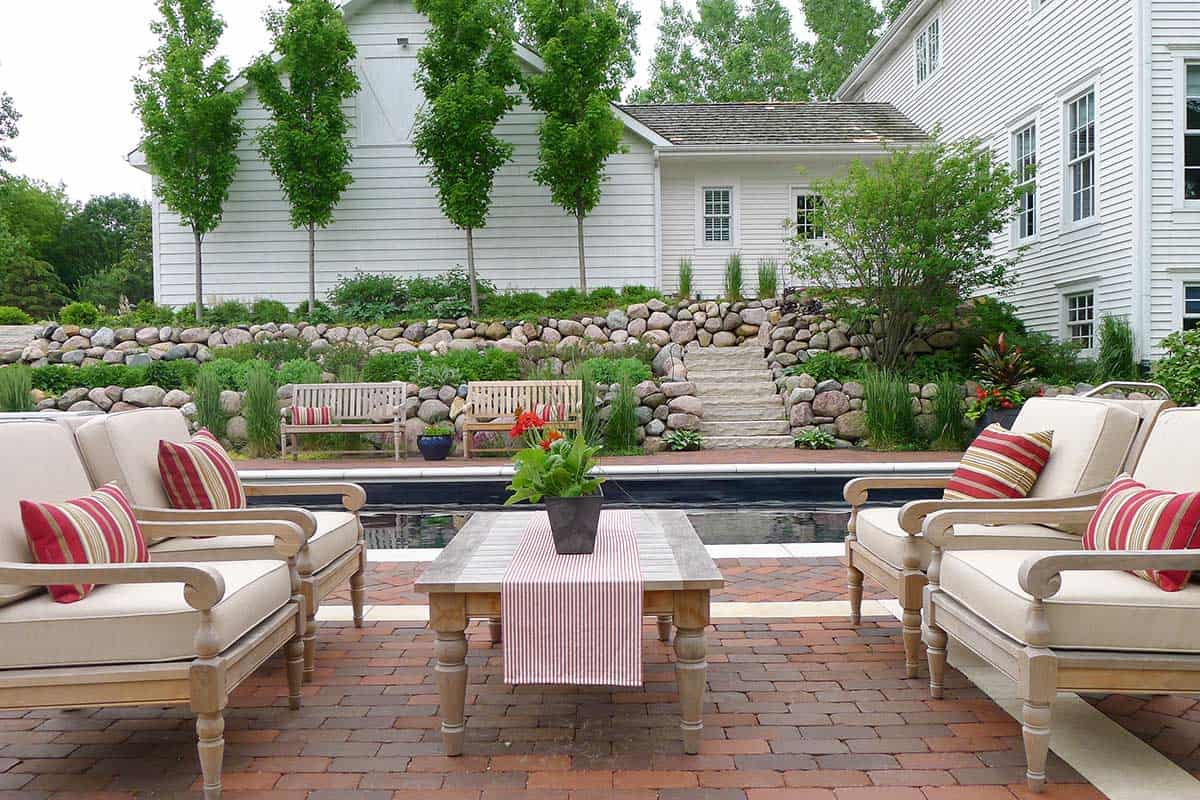Seating by the Pool in Wadsworth IL